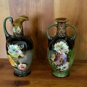 2 Vintage Czechoslovakia Hand Painted Porcelain Lustreware Decorative Vase‎